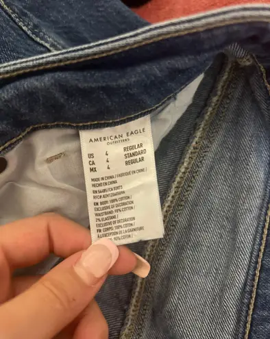 American Eagle Outfitters Ripped Mom Jean