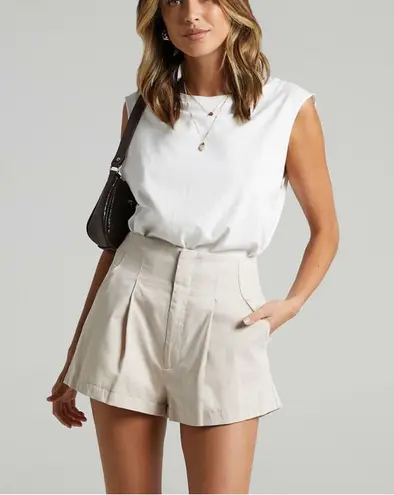 Showpo Elyssa Pleat Detail Shorts Beige Size 6 Preppy Tan