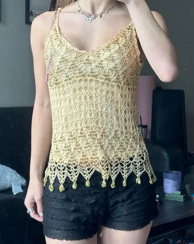 NEW WITH TAGS NWT Gina USA Vintage Butter Yellow / Gold beaded lace crochet top Size L