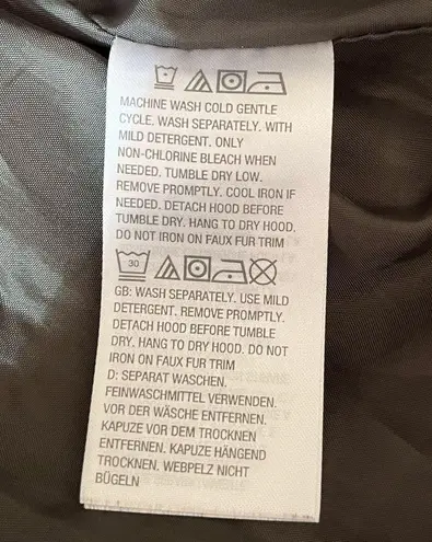 Susan Graver Puffer Jacket with Matching Belt Army Green Size Large