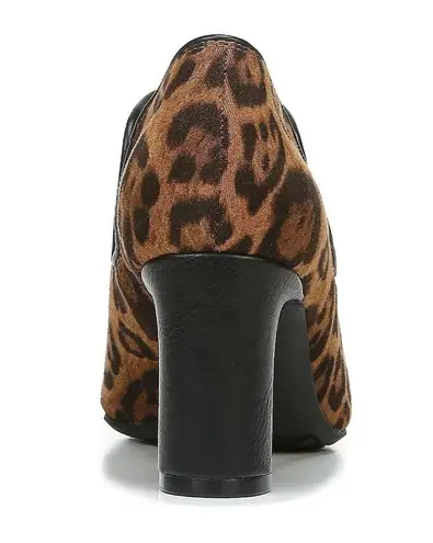 Life Stride Slip-On Booties Gilmore Leopard Women's Size 7W