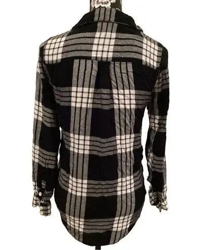 Thread and Supply  Plaid Button Down Shirt Long Sleeve Casual Everyday