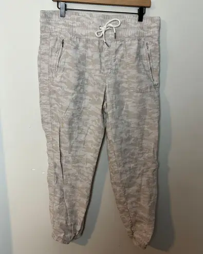 Athleta - Cabo Tide Linen Jogger Travel Casual Resort Pull On Pant Camo Pattern