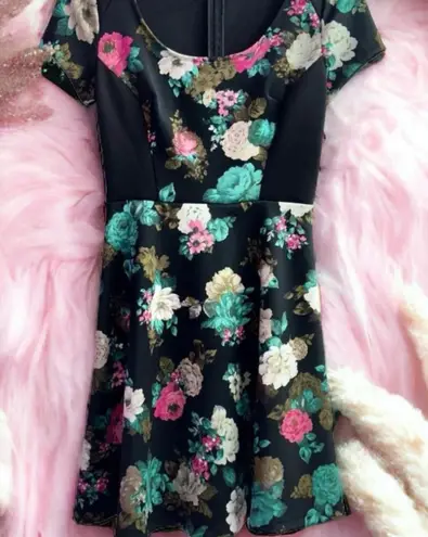 Elle Chic Multicolor Pink Black and White Floral Romantic Valentines Dress S/M