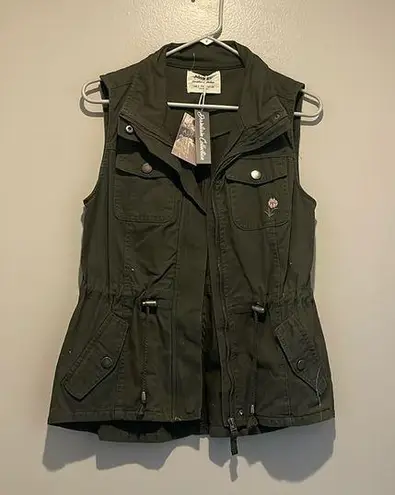 Ashley by 26 International Embroidered Boho Zip Vest NWT