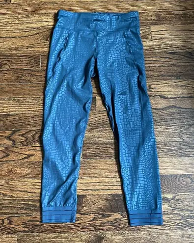 Sweaty Betty  7/8 Croc Embossed Teal Yoga Leggings S