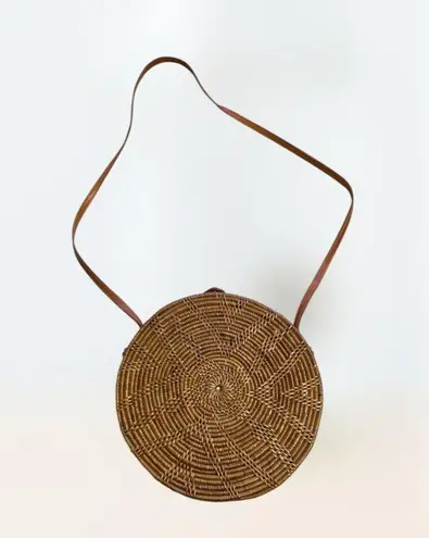 Street Level Boho One of a Kind Round Rattan Bag with leather strap - like new