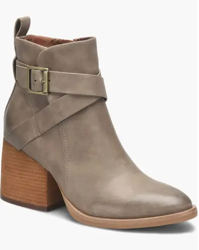Kork-Ease Korks Women's Shyla Block Heel Bootie Taupe Faux Leather 10 NWOB Buckle Strap