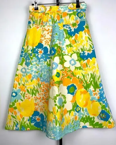 Vintage Blue Yellow White Floral A