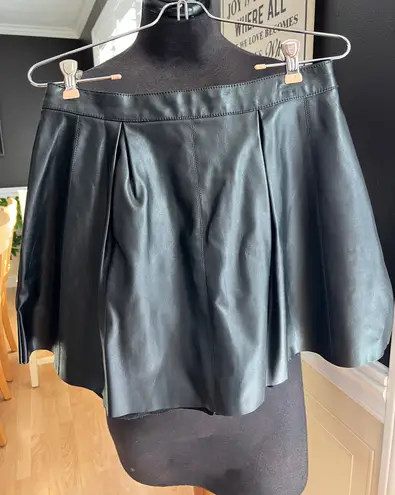 Clearance 50% off Forever 21 Faux Leather Skater Skirt, Size Jrs Med Black