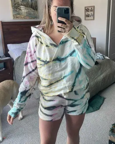 Vintage Havana Tie dye lounge shorts and hoodie set size medium