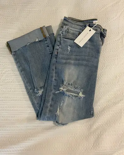 Risen Distressed Jeans