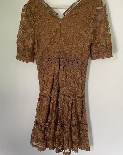 NWT NSR Womens Dress Medium Ruffle Peasant Boho Smocked Sleeve Tiered Romantic Gold