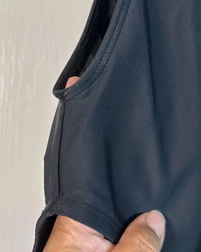 Heroine Sport Voyage Maldives Black Swimsuit Kayali's Vacay Size Large NWT #2642