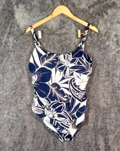 La Blanca one piece swimsuit modest resort vacation cruise women's 16W