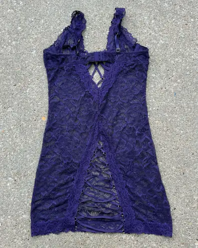 Frederick's of Hollywood Blue Purple Criss Cross Peekaboo Lace Lingerie Nightie M