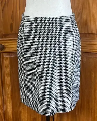 Anne Klein  Houndstooth Pencil Skirt