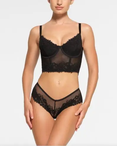 SKIMS Femme Lace Balconette Corset M