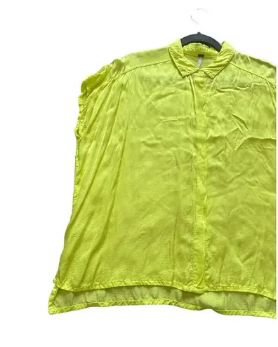 Young Fabulous and Broke  Women's Small Silky Lime Green Button Up Blouse