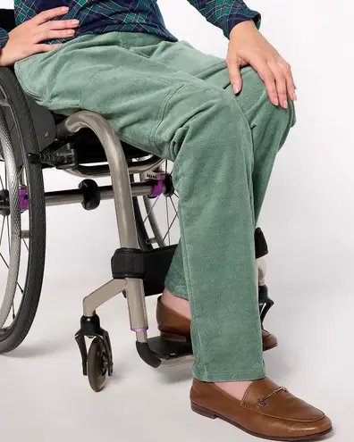Denim & Co New Adaptive Wheelchair Fit Velveteen Pants Spruce Green Size 10