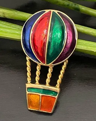 Vintage Unsigned Colorful Enamel Got Air Balloon Brooch New (Old Stock)
