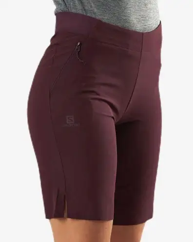 Salomon Women’s Wayfarer Pull On Short Winetasting size 4 NWT