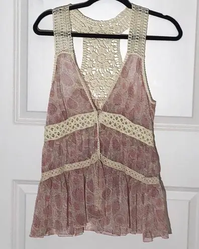 Hem & Thread Whimsical Pink Print and Crocheted Tank Top Small