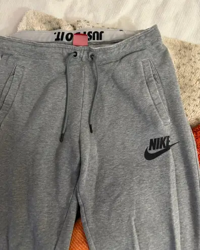 Nike Sweatpants Gray