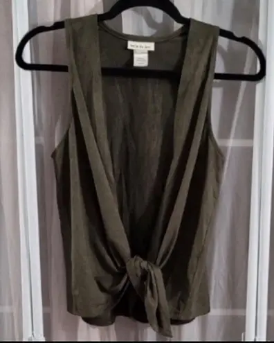 belle du jour Olive Green Faux Suede Vest, Sz Juniors Small