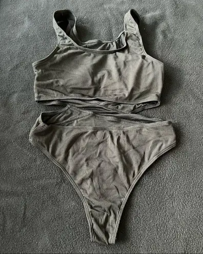 Boutique Cross cut out monokini one piece black