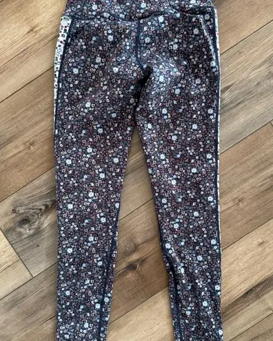 Senita Athletics Midnight Floral Leggings - Black and White floral |S | Like New