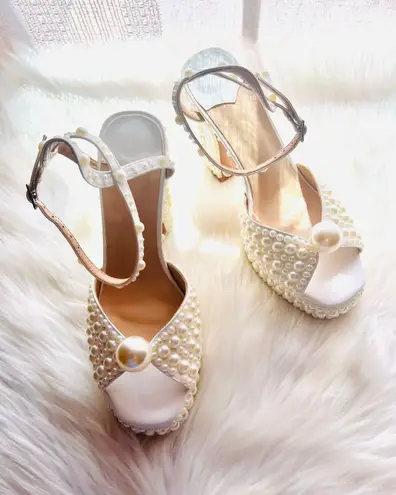 Opulent Pearl Platform Bridal Heels White Size 8