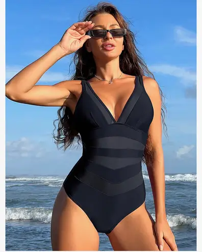 Soly Hux Women's Contrast One Piece Swimsuits V Neck Backless Bathing Suits Mesh Sheer Swimwear Monokini