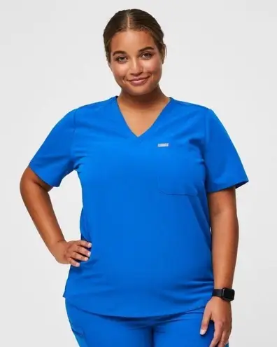 FIGS Catarina One-Pocket Scrub Top