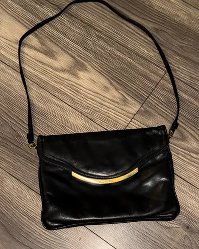 Etienne Aigner Vintage Elegant Black Leather Shoulder Bag classic style timeless