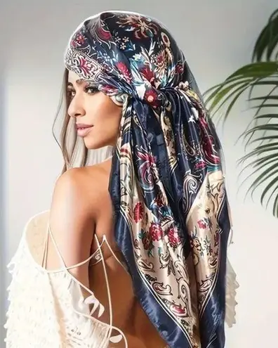 Chic & Stylish Scarf Blue
