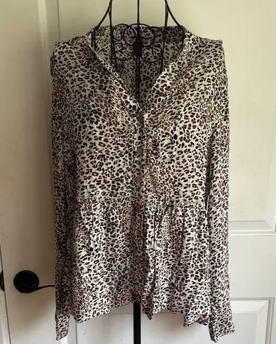 Emery Rose button down cheetah print Peplin shirt Black Size L
