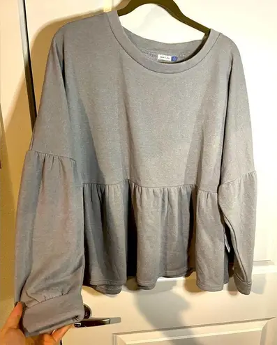 NWT Yarn and Sea Peplum Long Sleeve Pleated Grey Sweatshirt Fleece Lined Size 1X Gray