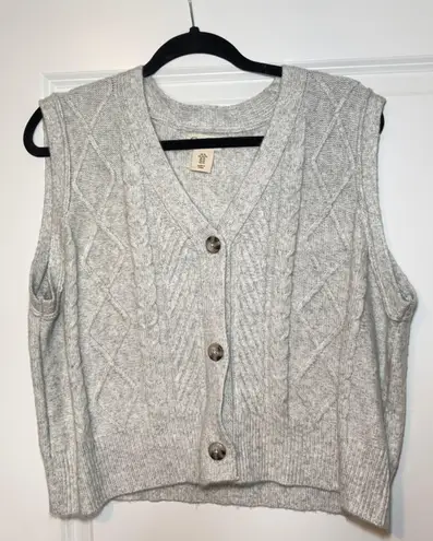 Jessica Simpson Gray Sweater Vest