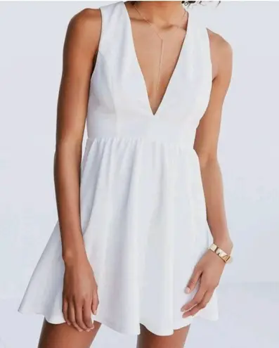 Lucca Couture lucca urban outfitters white sleeveless plunging neckline mini dress women xs