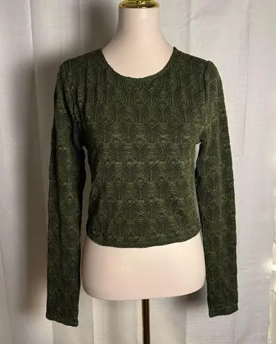 it’s Olive Green Fitted Cropped Long Sleeve Shirt Size L
