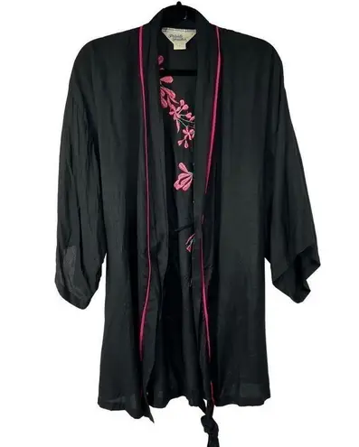 Vintage Private Touches Black Hot Pink Floral Embroidered Robe
