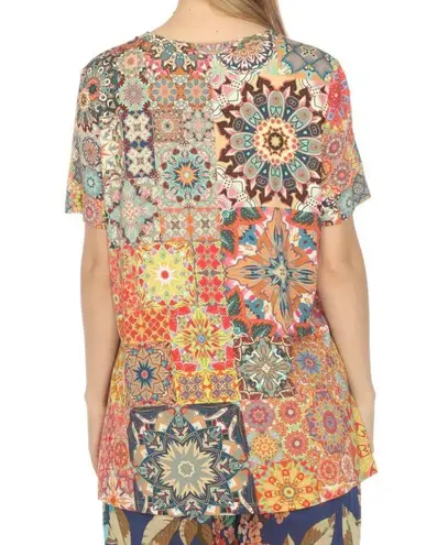 Johnny Was Kaleida Favorite Crew Neck Swing Tee Size medium