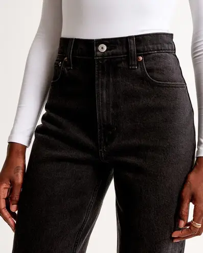 Abercrombie & Fitch The 90s Straight Ultra High Rise Black Denim