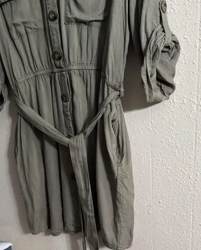 Indulge Green Buttoned Tie Front Dress 3/4 Sleeve