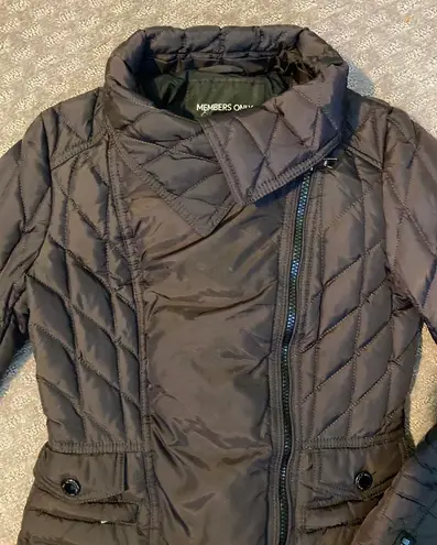 Members Only NWOT  chocolate brown puffer jacket. Sz XS