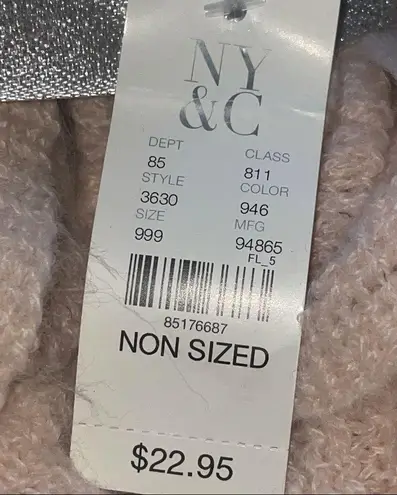 Pacific&Co NY& ruffled infinity scarf with matching gloves