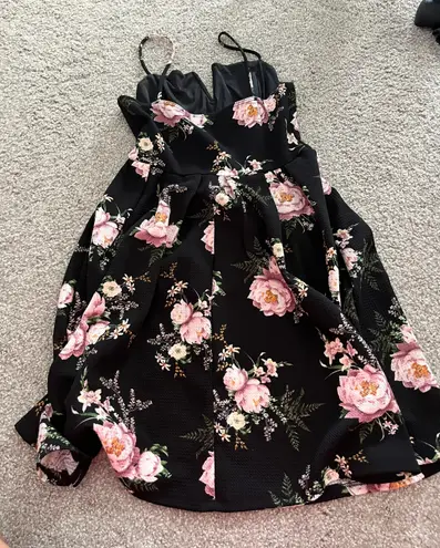 Soprano Floral Dress