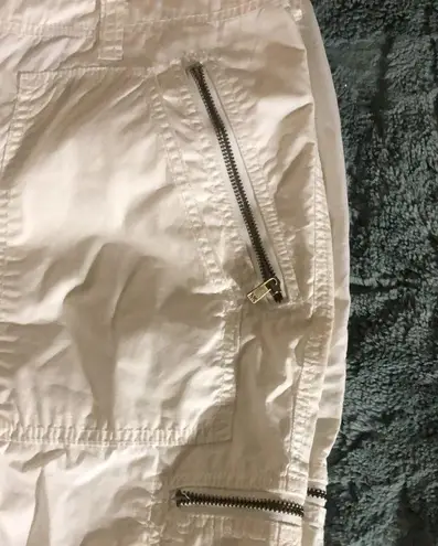 Michael Kors Micheal kors pure white zip cargo roll up capris size 8​