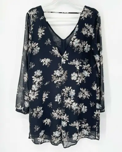 ASTR  Chiffon Floral Mini Swing Dress Sz M Black White V-Neck Lined Long Sleeve